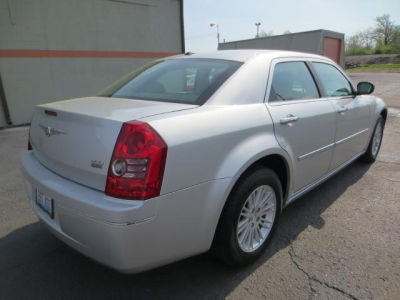 2010 Chrysler 300  Touring