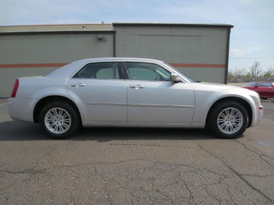 2010 Chrysler 300  Touring