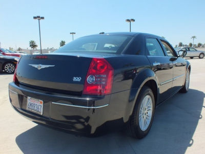 2010 Chrysler 300  Touring
