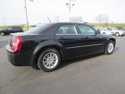 2008 Chrysler 300  LX