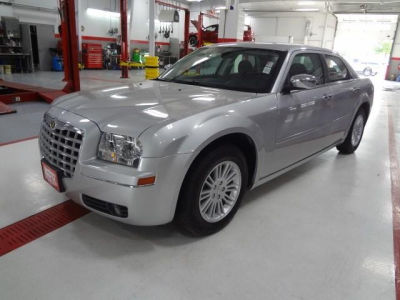 2010 Chrysler 300  Touring
