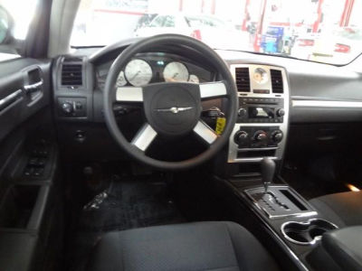 2010 Chrysler 300  Touring