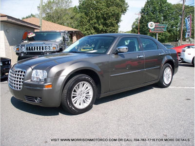 2010 Chrysler 300  Touring