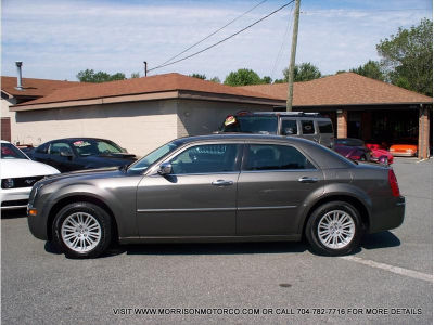 2010 Chrysler 300  Touring