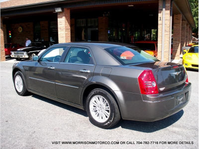 2010 Chrysler 300  Touring