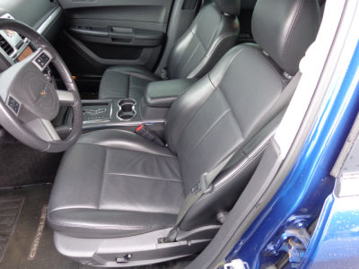 2010 Chrysler 300  Touring