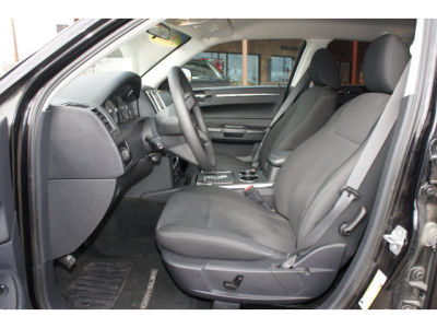 2009 Chrysler 300  LX