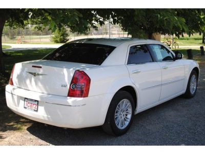 2010 Chrysler 300  Touring