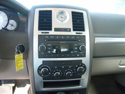 2010 Chrysler 300  Touring