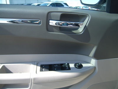 2010 Chrysler 300  Touring