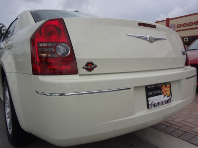 2010 Chrysler 300  Touring Plus