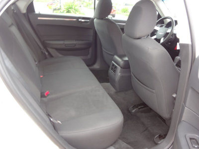 2010 Chrysler 300  Touring Plus