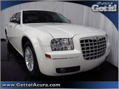 2010 Chrysler 300  Touring