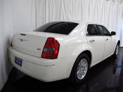 2010 Chrysler 300  Touring