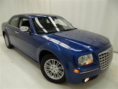2010 Chrysler 300  Touring