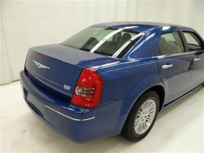 2010 Chrysler 300  Touring
