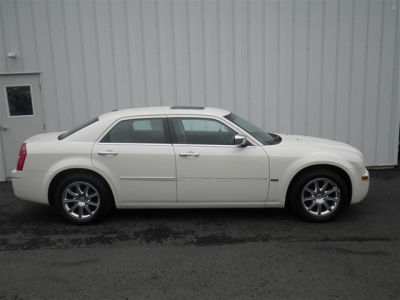 2010 Chrysler 300  Touring