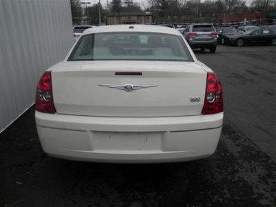 2010 Chrysler 300  Touring