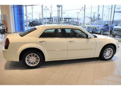 2010 Chrysler 300  Touring Plus