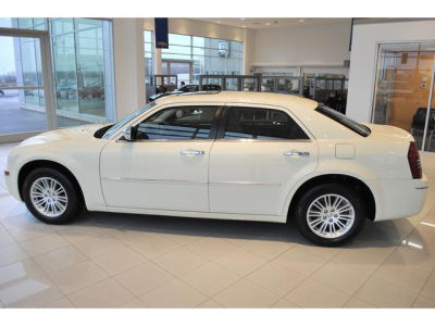 2010 Chrysler 300  Touring Plus