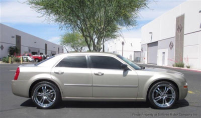 2008 Chrysler 300  LX