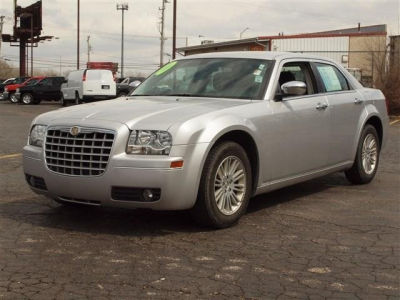 2010 Chrysler 300  Touring