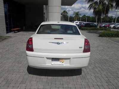 2010 Chrysler 300  Touring