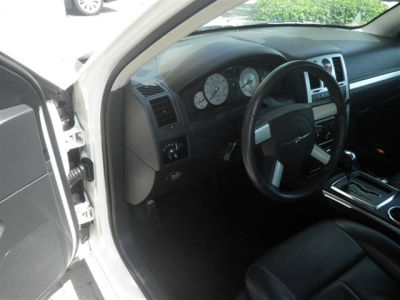 2010 Chrysler 300  Touring