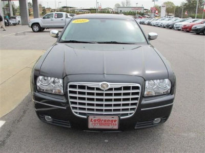 2010 Chrysler 300  Touring Signature