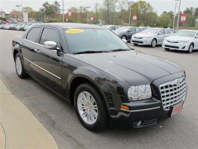 2010 Chrysler 300  Touring Signature