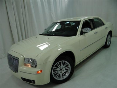 2010 Chrysler 300  Touring