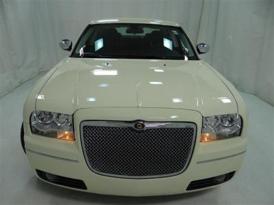 2010 Chrysler 300  Touring