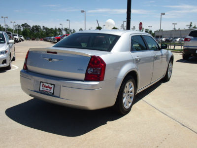 2008 Chrysler 300  LX