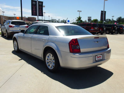 2008 Chrysler 300  LX