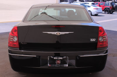 2010 Chrysler 300  Touring