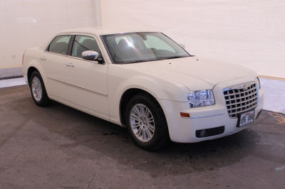 2010 Chrysler 300  Touring