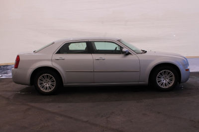 2010 Chrysler 300  Touring