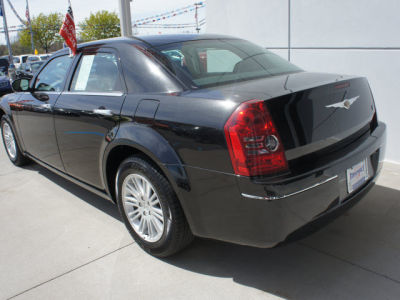 2010 Chrysler 300  Touring