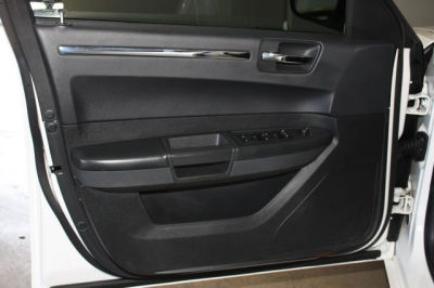 2009 Chrysler 300  Touring