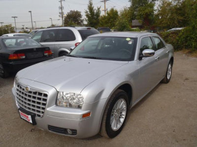 2010 Chrysler 300  Touring