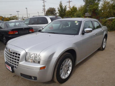 2010 Chrysler 300  Touring
