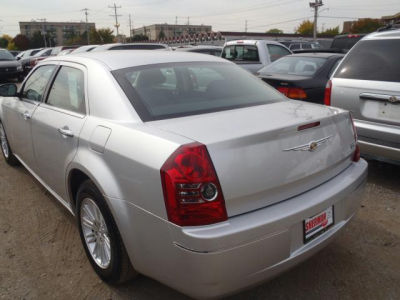 2010 Chrysler 300  Touring