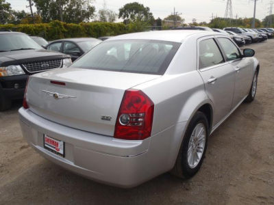 2010 Chrysler 300  Touring