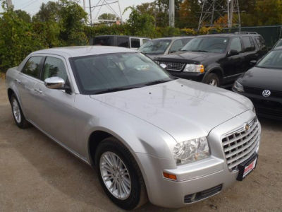 2010 Chrysler 300  Touring
