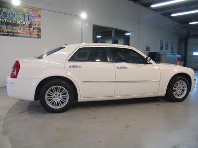 2010 Chrysler 300  Touring