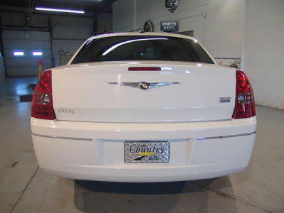 2010 Chrysler 300  Touring