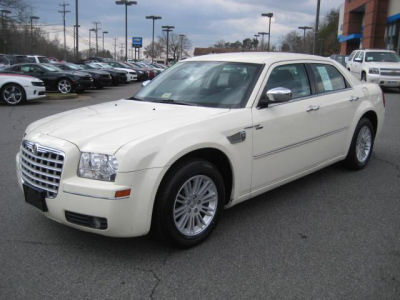 2010 Chrysler 300  Touring