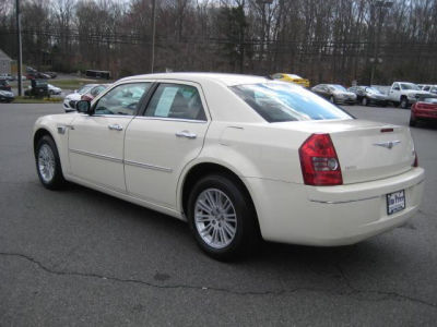 2010 Chrysler 300  Touring