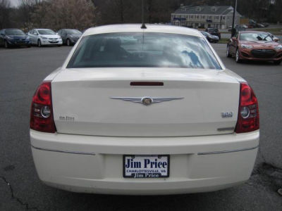 2010 Chrysler 300  Touring