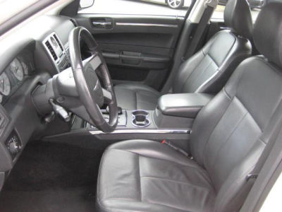 2010 Chrysler 300  Touring